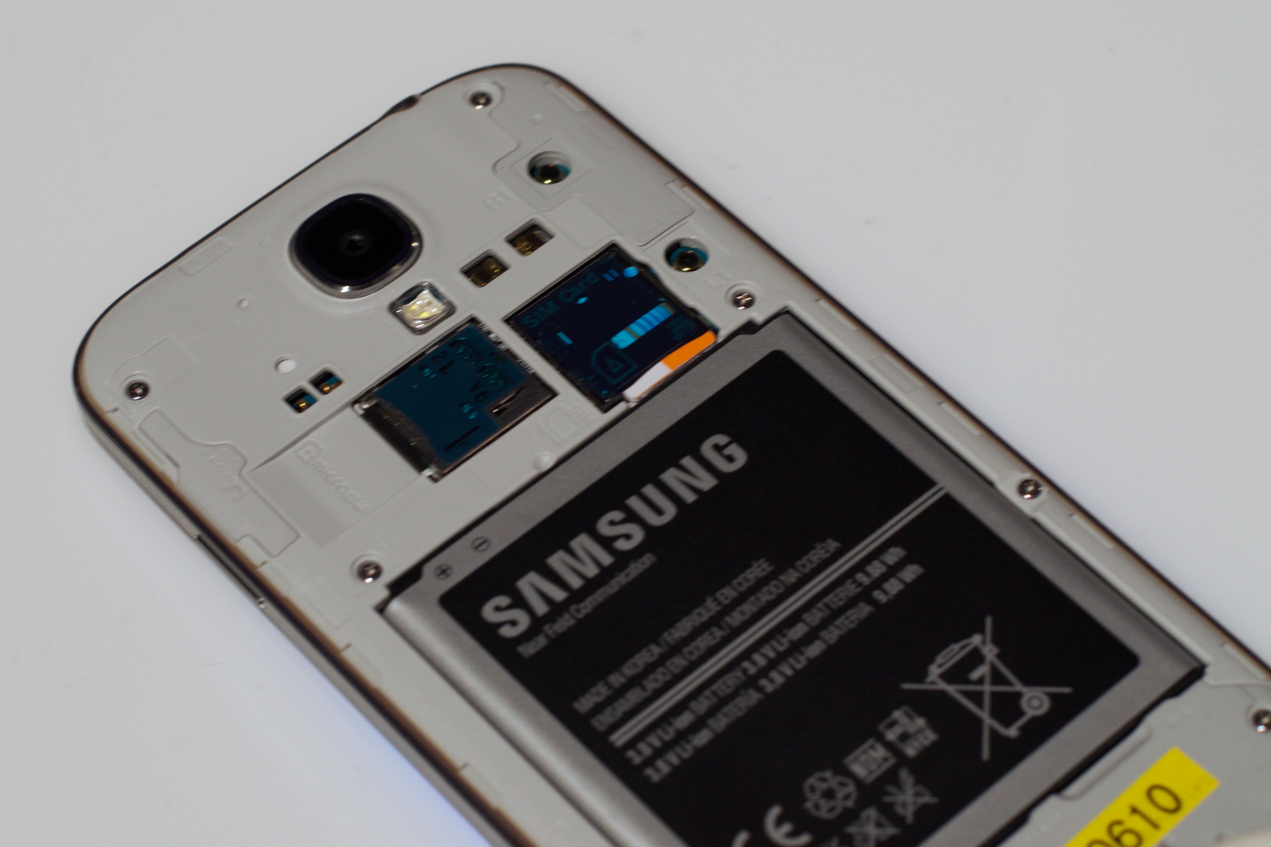 Samsung-Galaxy-S4-Hands-On-3.jpg